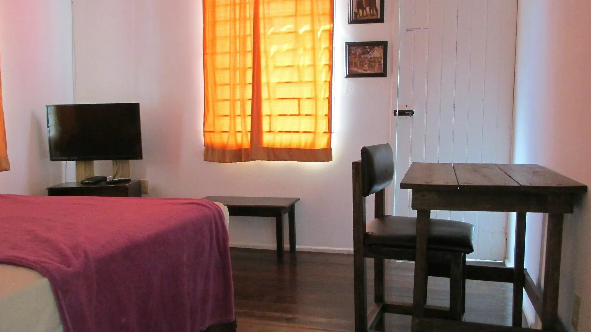 Kingsworth Bed And Breakfast Kingston Frühstückspension